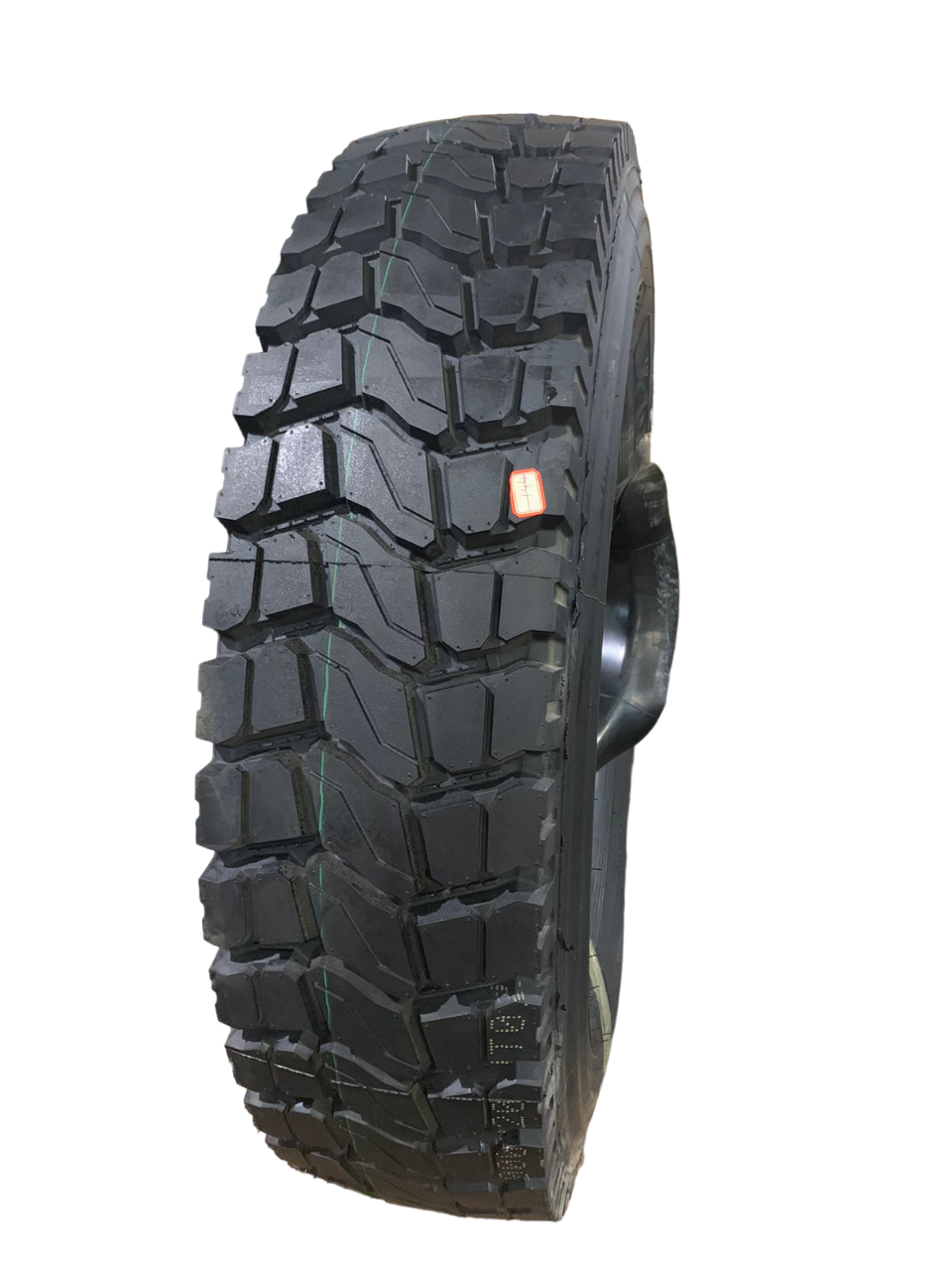 Шина 10.00R20 Y308 280-508 з камерою та обідньою стрічкою 149/146К PR18 (вир-во HAPPYROAD,Китай)